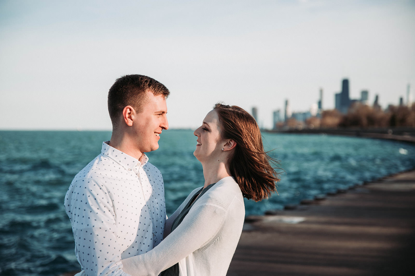 Downtown_chicago_spring_engagement_session-15.jpg