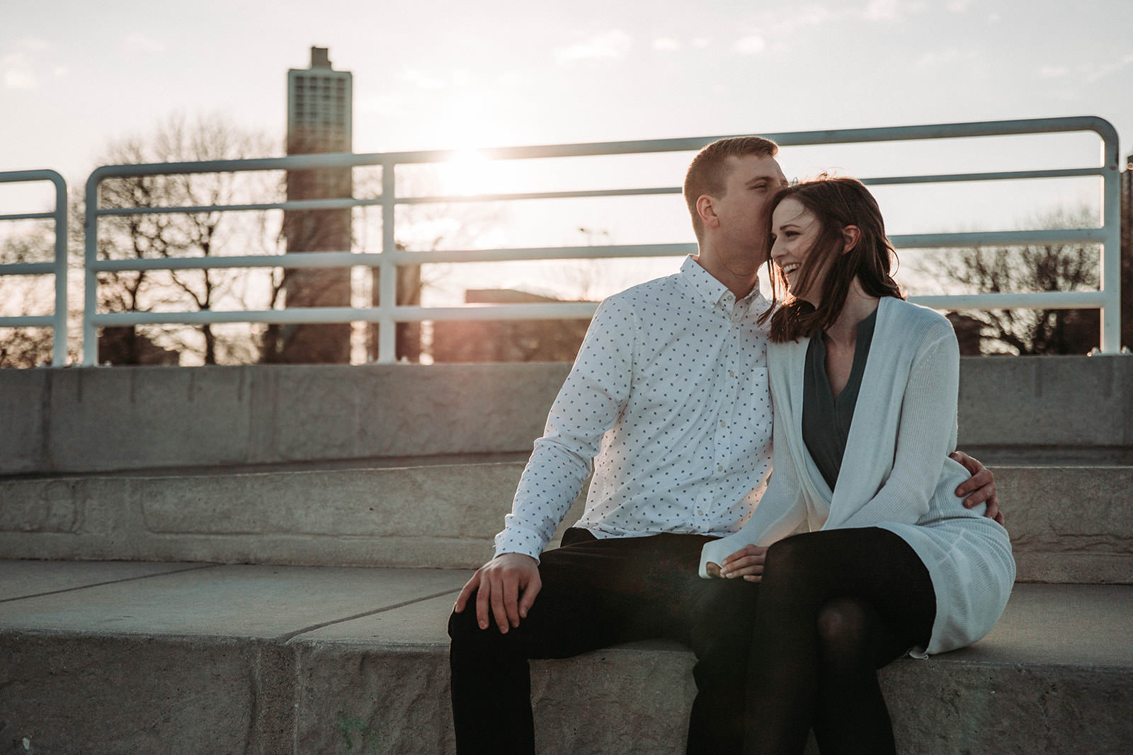 Downtown_chicago_spring_engagement_session-20.jpg