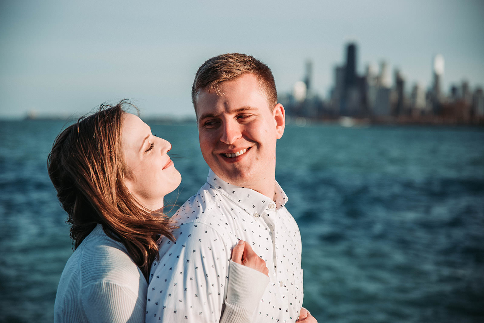 Downtown_chicago_spring_engagement_session-24.jpg