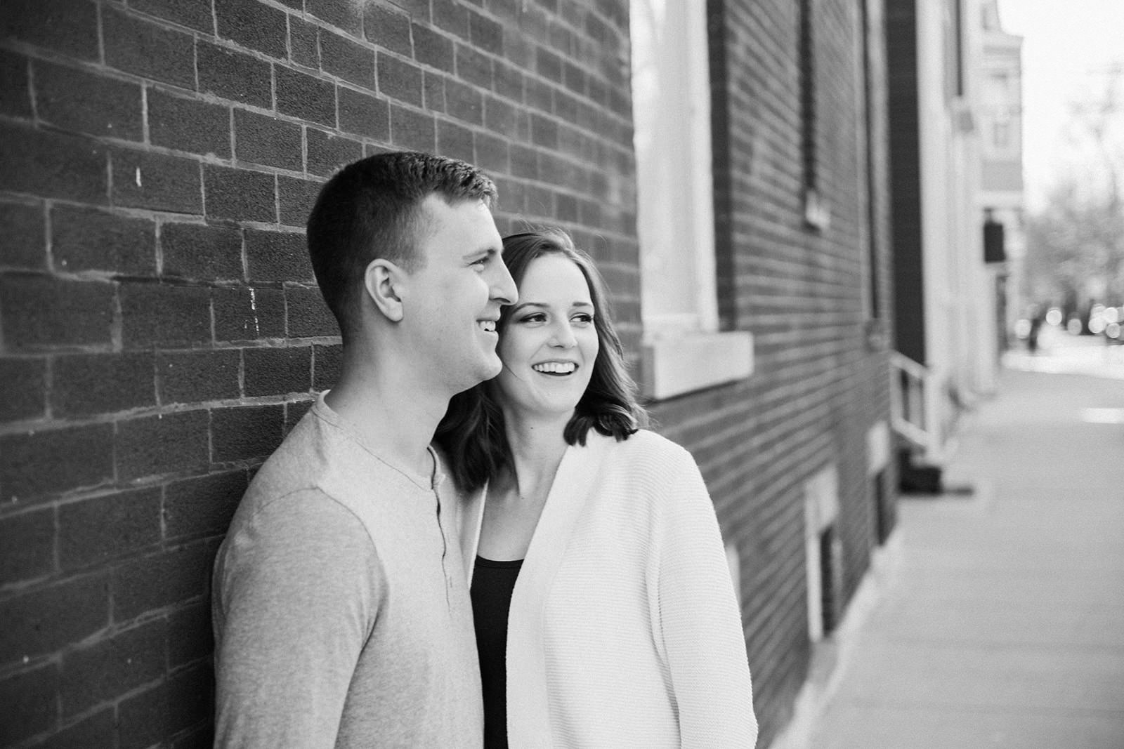Downtown_chicago_spring_engagement_session-9.jpg