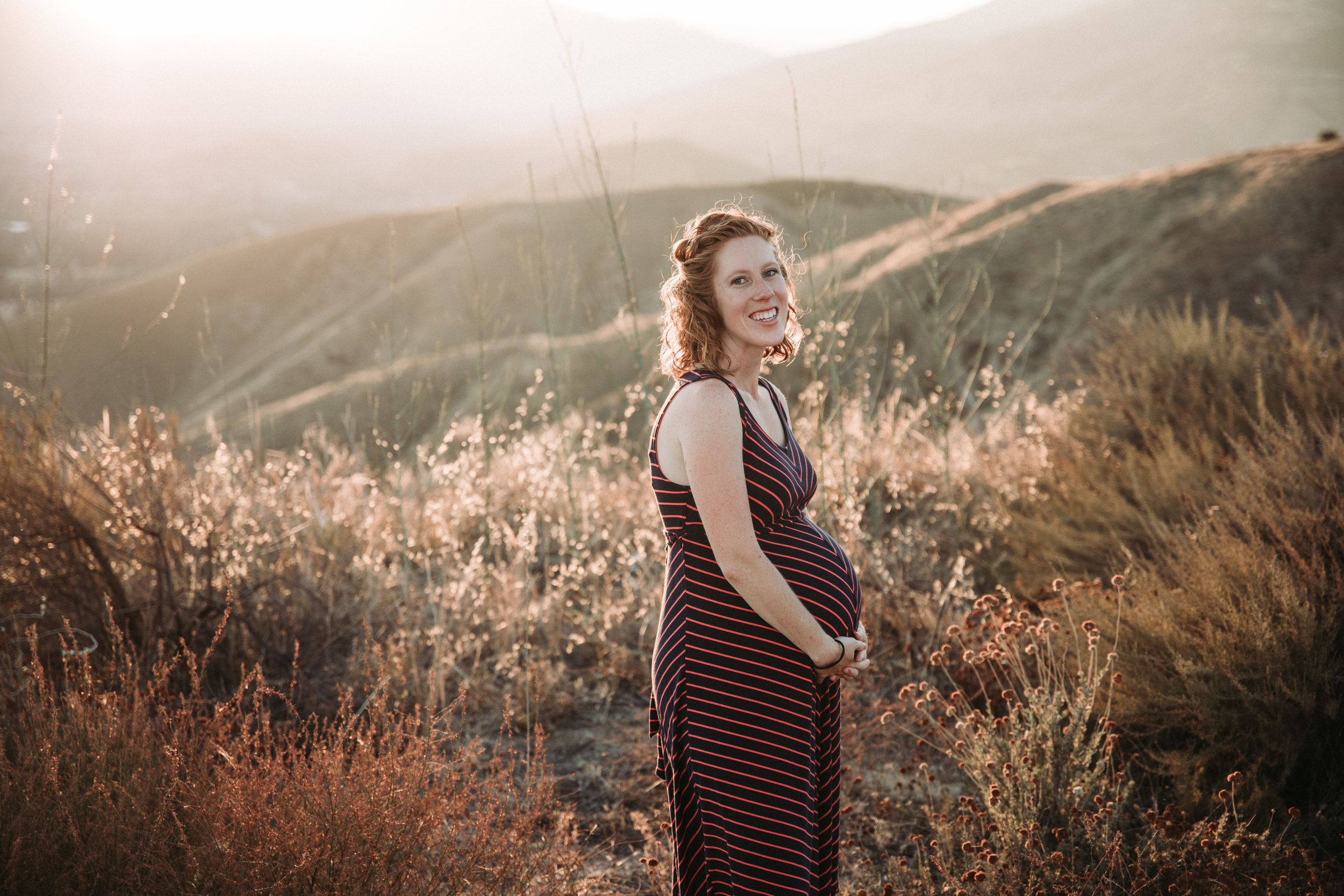 Mountain Maternity Photoshoot San Bernardino California-15.jpg